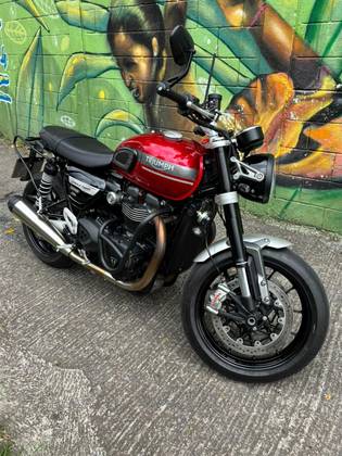 TRIUMPH SPEED TWIN TRIUMPH SPEED TWIN